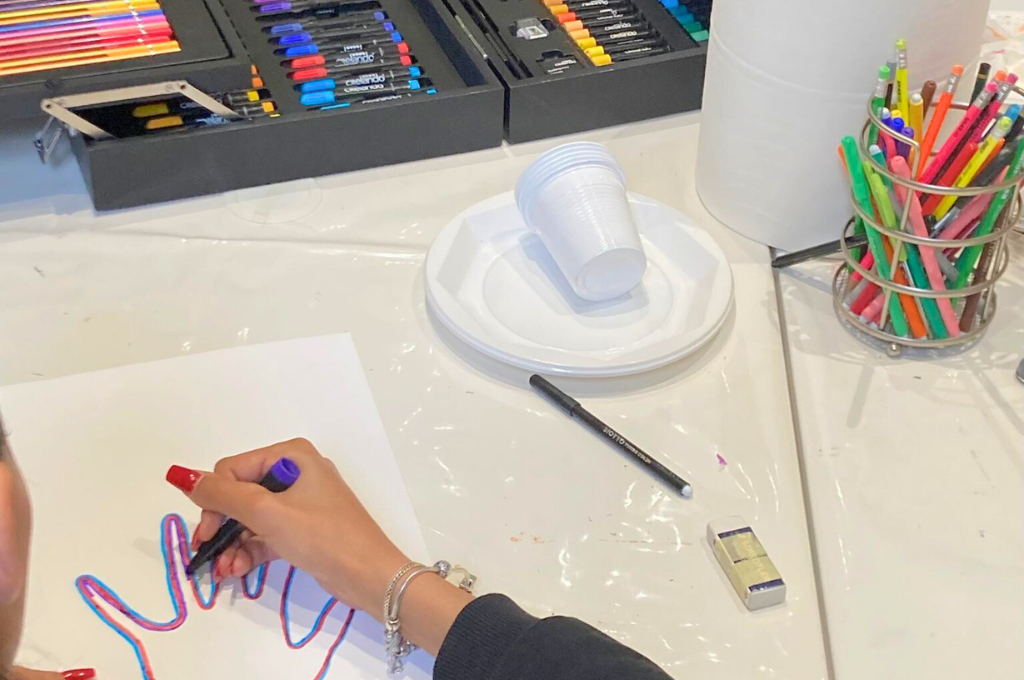 Laboratorio creativo al Polispecialistico Paradiso: attività manuali e artistiche per esprimere emozioni e stimolare la fantasia